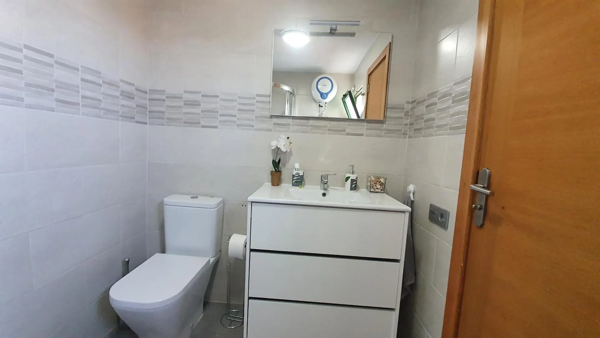 Hera House Parque Holandes 0*,  Spanien